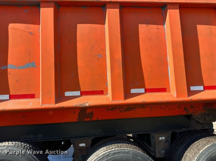 image for item DO3197 2006 Schien  29SD end dump trailer