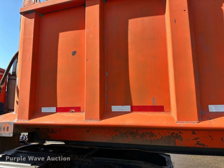 image for item DO3197 2006 Schien  29SD end dump trailer