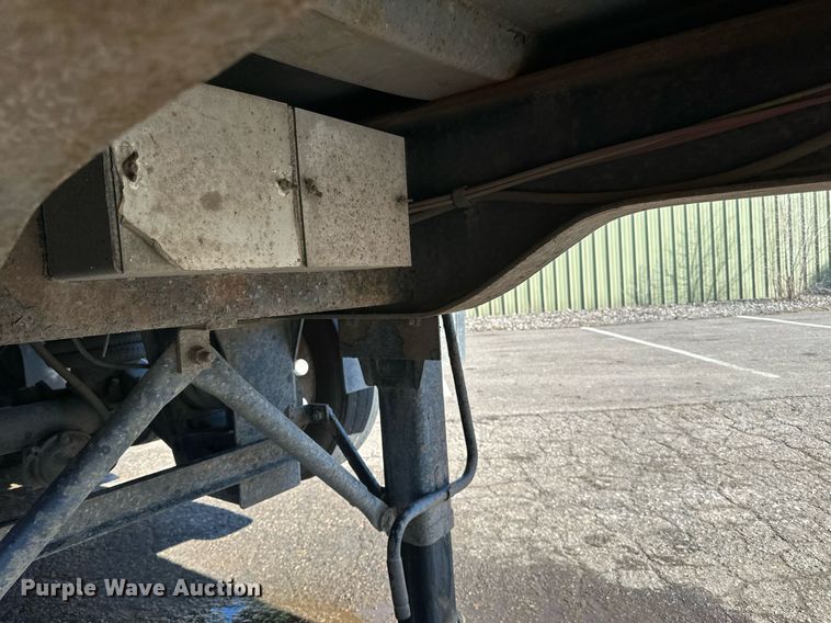 image for item DO3197 2006 Schien  29SD end dump trailer