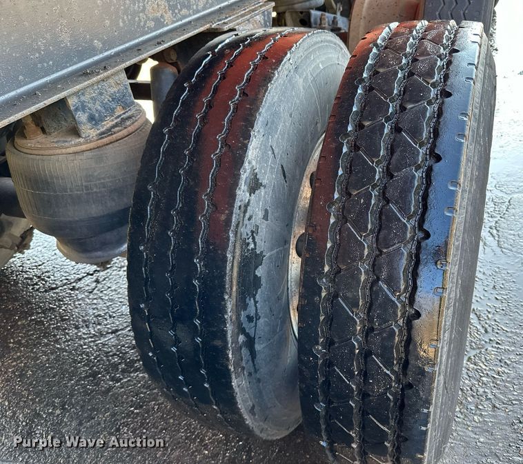 image for item DO3197 2006 Schien  29SD end dump trailer