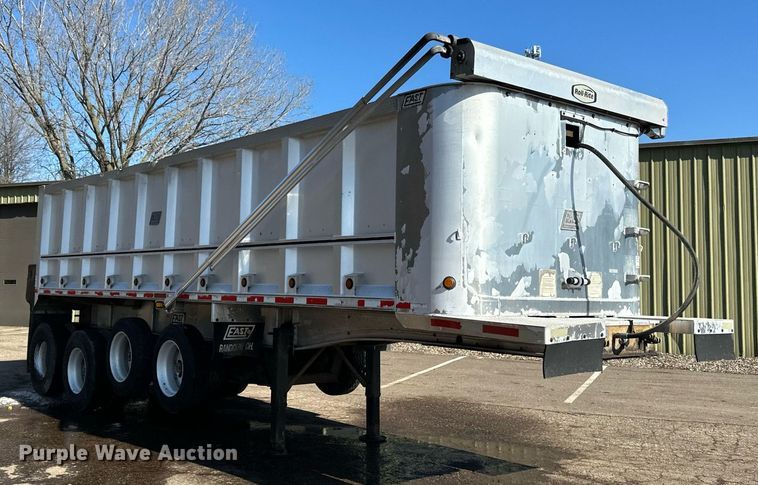 image for item DO3198 1995 East end dump trailer