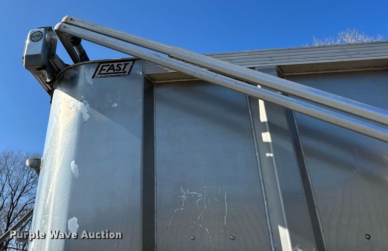 image for item DO3198 1995 East end dump trailer