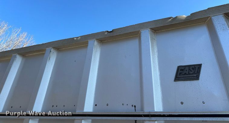 image for item DO3198 1995 East end dump trailer