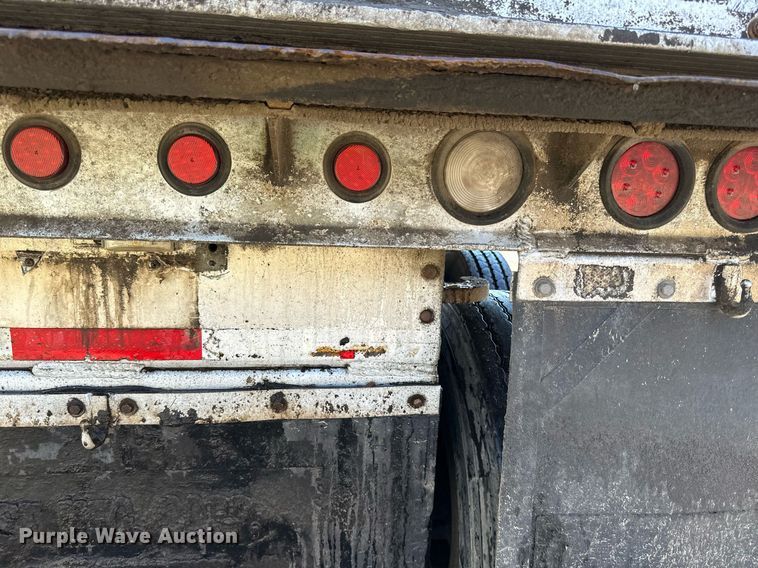 image for item DO3198 1995 East end dump trailer