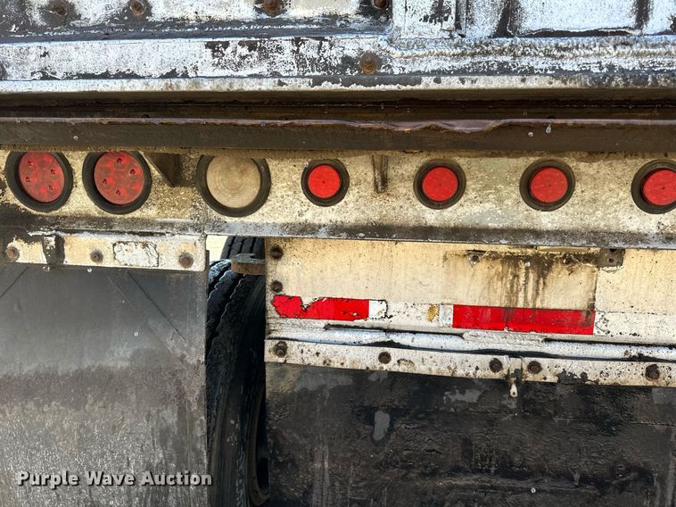 image for item DO3198 1995 East end dump trailer