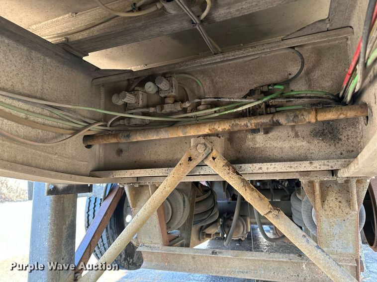 image for item DO3198 1995 East end dump trailer