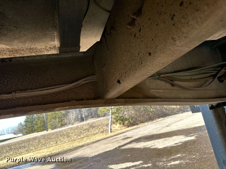 image for item DO3198 1995 East end dump trailer