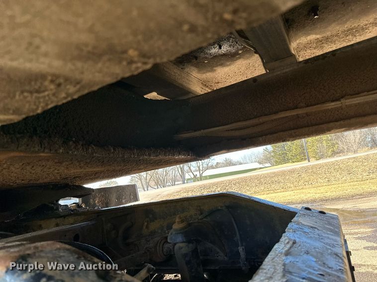 image for item DO3198 1995 East end dump trailer