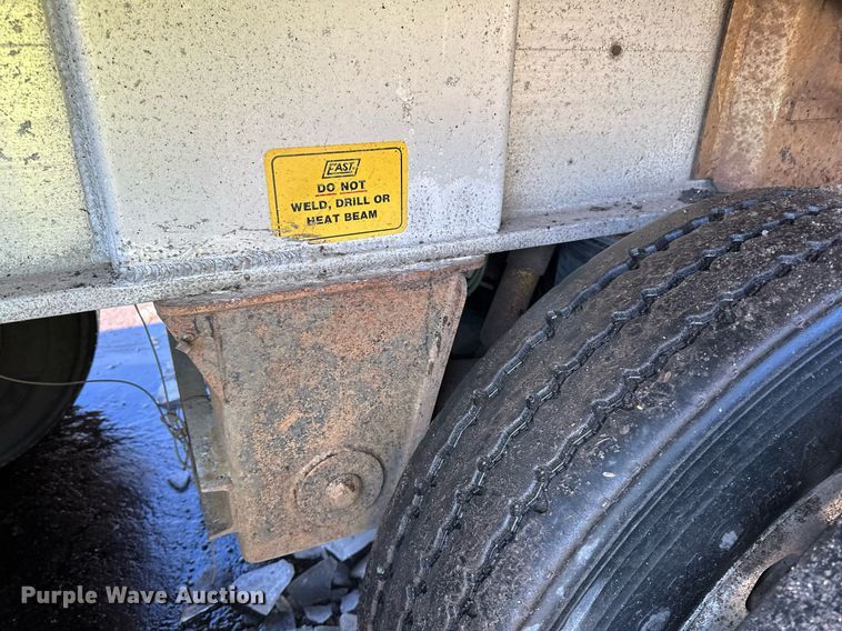 image for item DO3198 1995 East end dump trailer