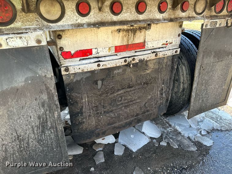 image for item DO3198 1995 East end dump trailer