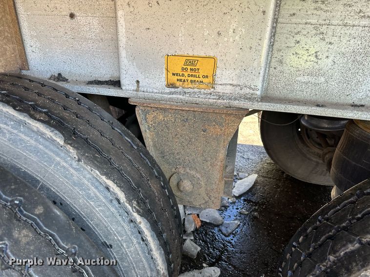 image for item DO3198 1995 East end dump trailer