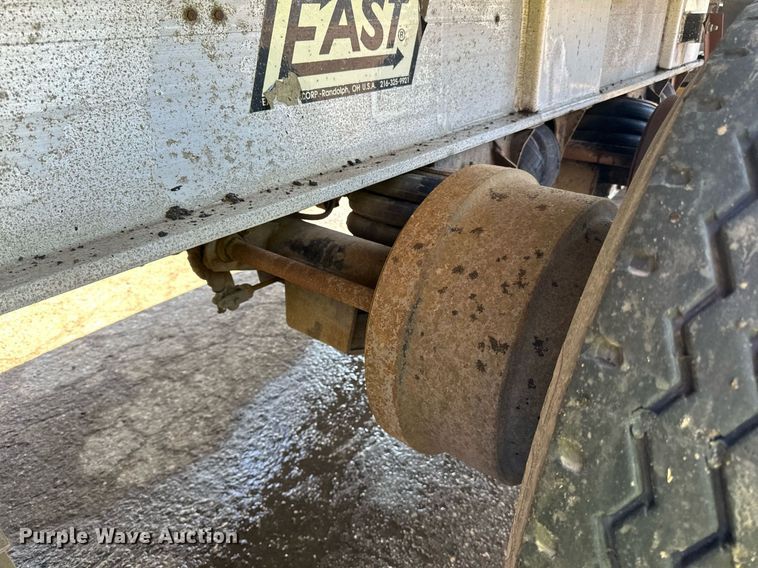 image for item DO3198 1995 East end dump trailer