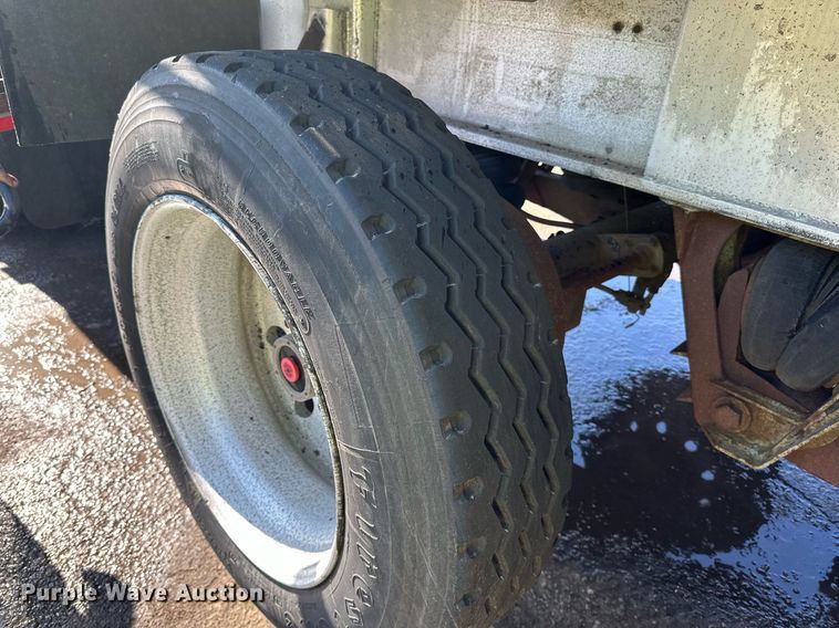 image for item DO3198 1995 East end dump trailer