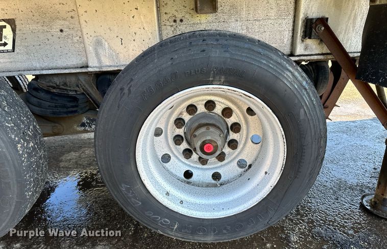 image for item DO3198 1995 East end dump trailer