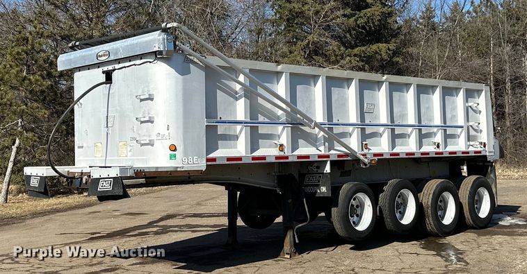 image for item DO3199 1998 East end dump trailer