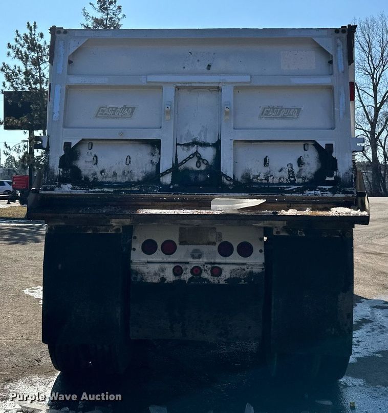 image for item DO3199 1998 East end dump trailer