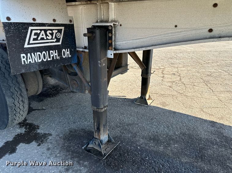 image for item DO3199 1998 East end dump trailer