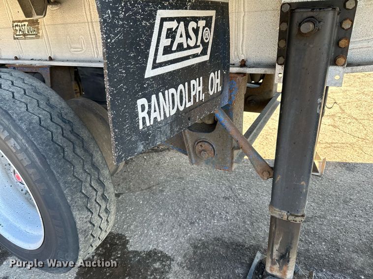 image for item DO3199 1998 East end dump trailer