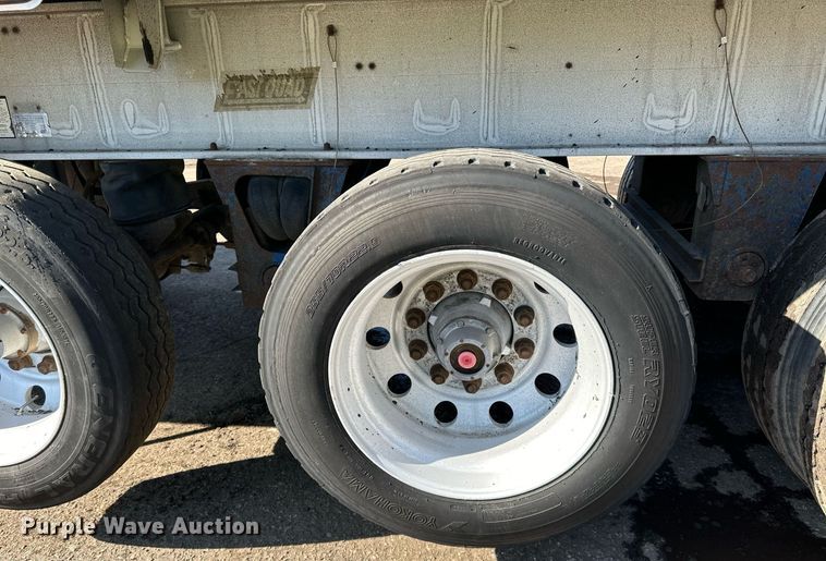 image for item DO3199 1998 East end dump trailer