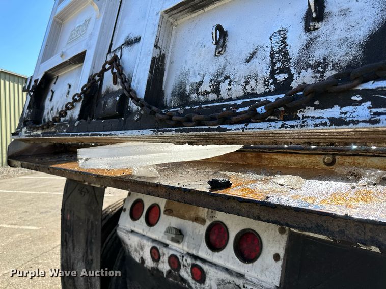 image for item DO3199 1998 East end dump trailer