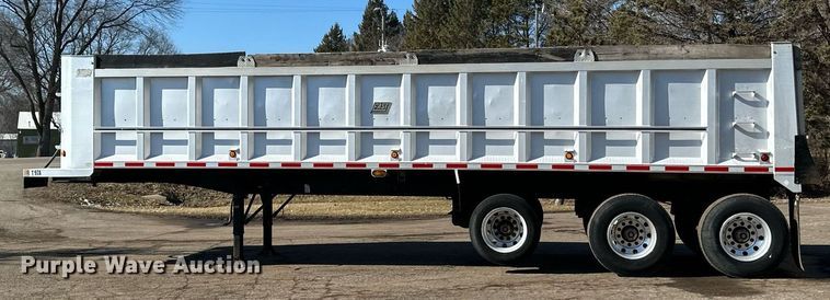 image for item DO3200 1997 East end dump trailer