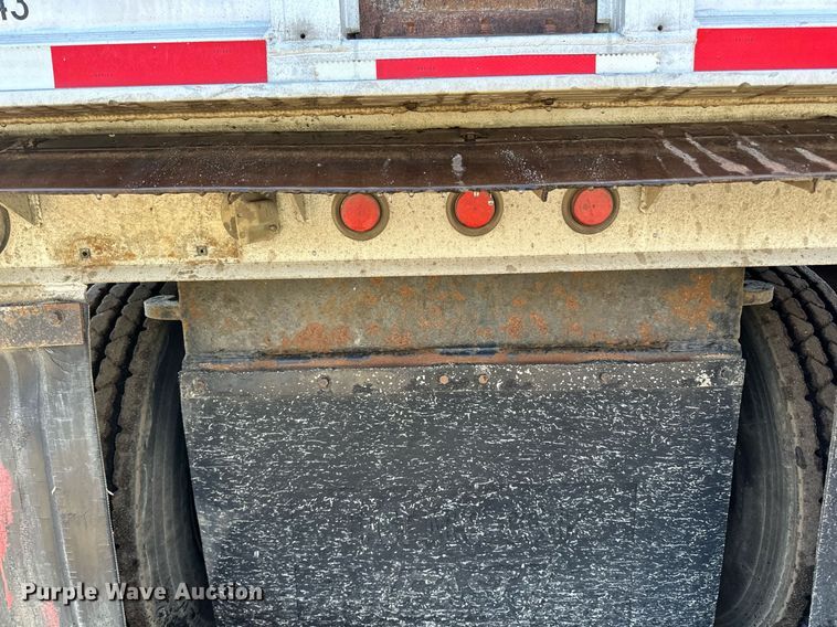 image for item DO3200 1997 East end dump trailer