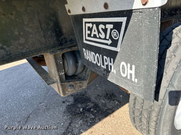 image for item DO3200 1997 East end dump trailer