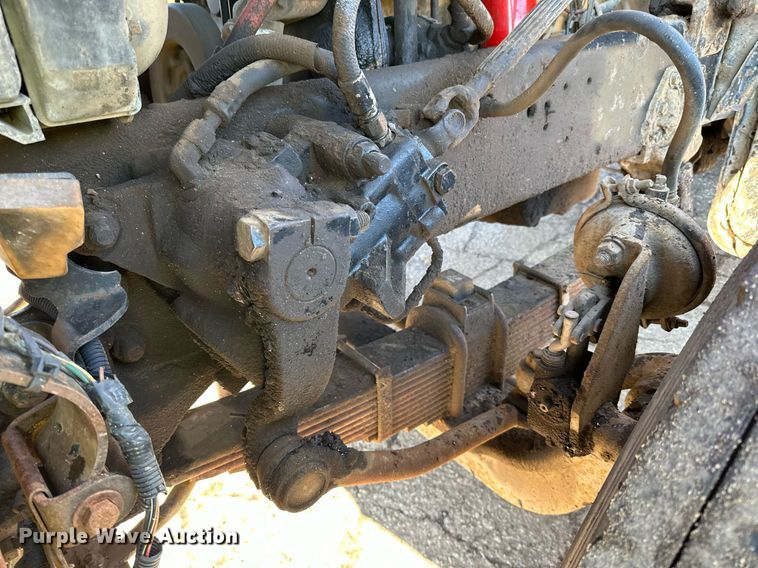 image for item DO3201 1993 Ford  L9000 dump truck