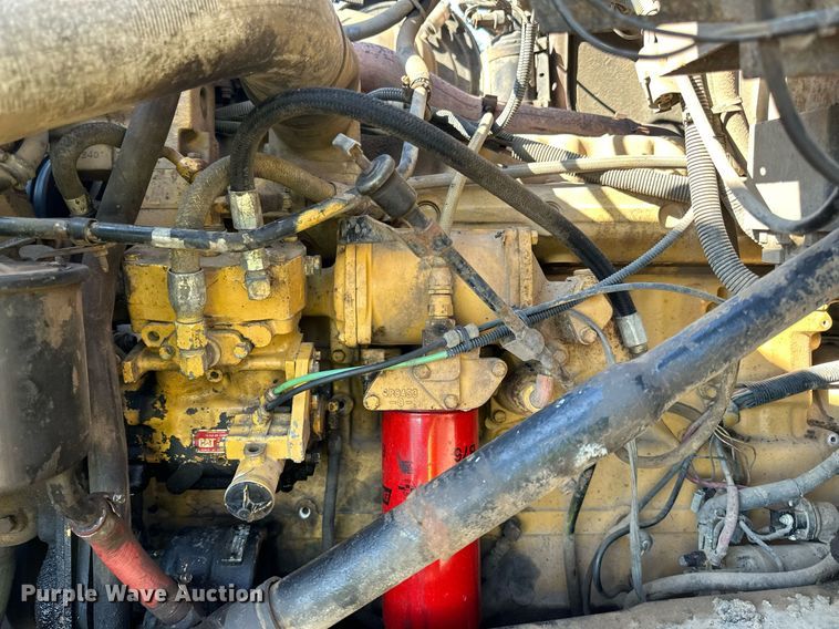 image for item DO3201 1993 Ford  L9000 dump truck