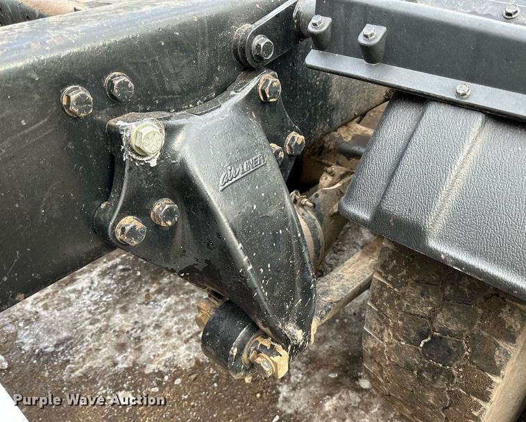 image for item DO3203 2002 Western Star 4900 semi truck