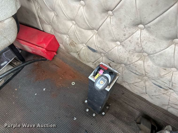 image for item DO3203 2002 Western Star 4900 semi truck