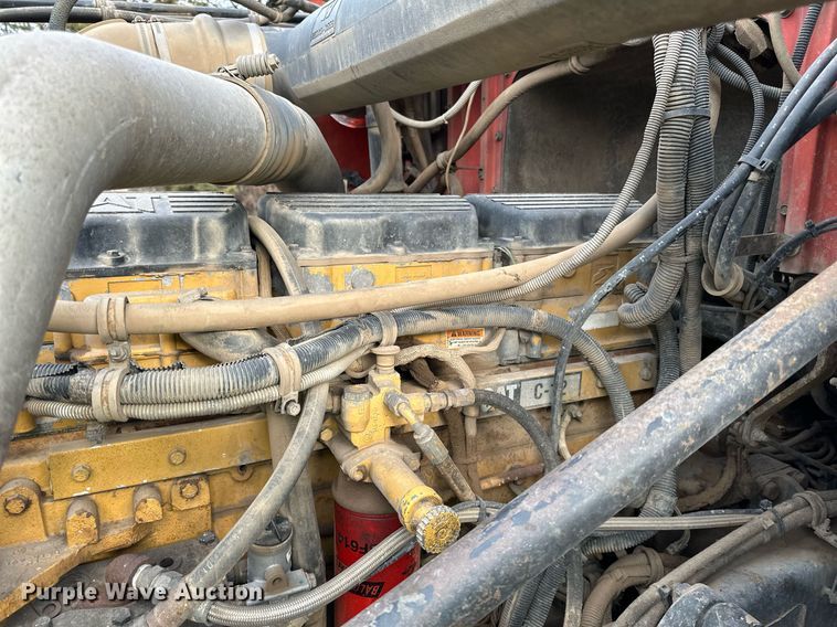 image for item DO3203 2002 Western Star 4900 semi truck