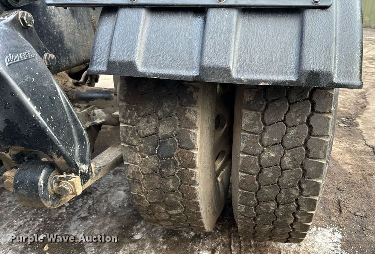 image for item DO3203 2002 Western Star 4900 semi truck