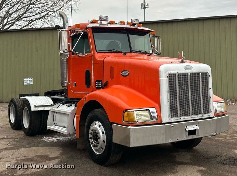 image for item DO3204 1998 Peterbilt  377 semi truck