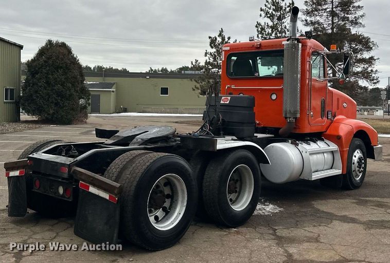image for item DO3204 1998 Peterbilt  377 semi truck