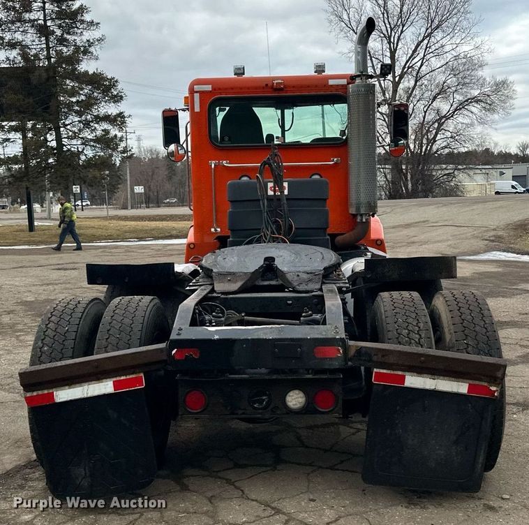 image for item DO3204 1998 Peterbilt  377 semi truck