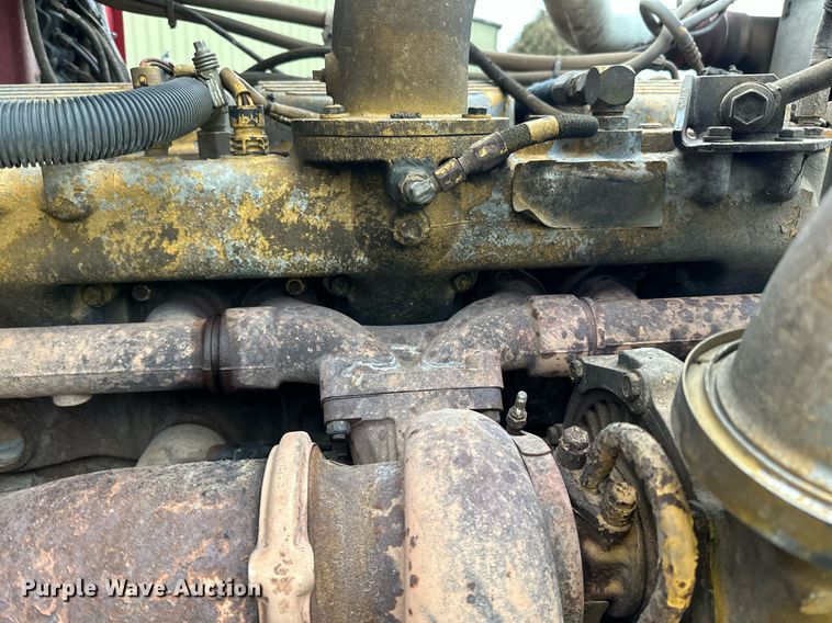 image for item DO3204 1998 Peterbilt  377 semi truck