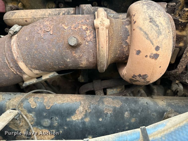 image for item DO3204 1998 Peterbilt  377 semi truck