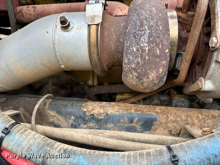 image for item DO3205 1998 Peterbilt  377 semi truck