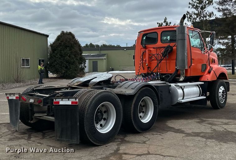 image for item DO3206 1999 Sterling LT9511 semi truck