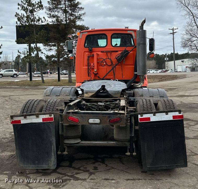 image for item DO3206 1999 Sterling LT9511 semi truck