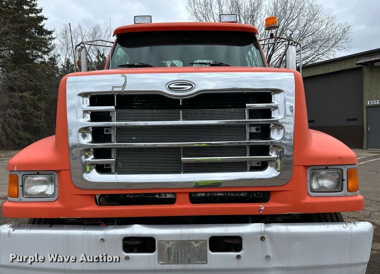 image for item DO3206 1999 Sterling LT9511 semi truck