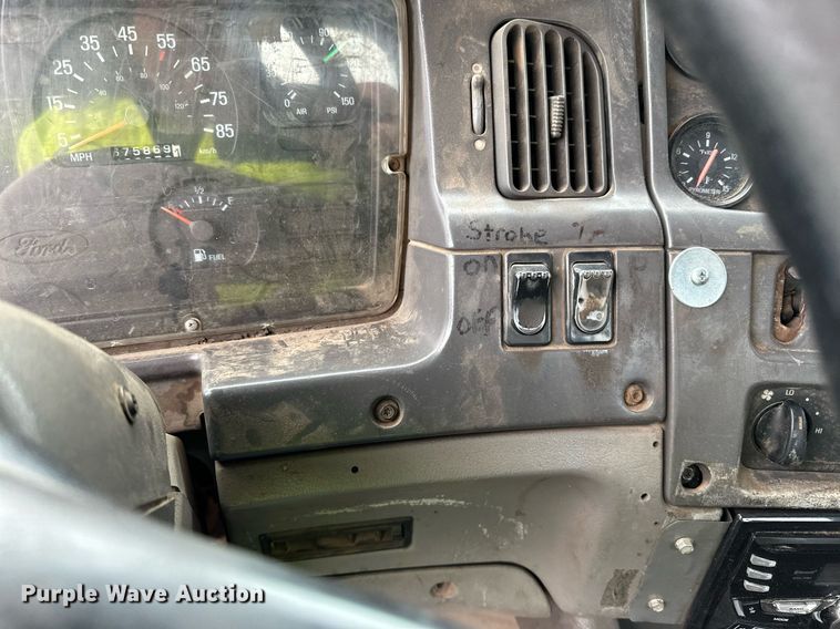 image for item DO3206 1999 Sterling LT9511 semi truck