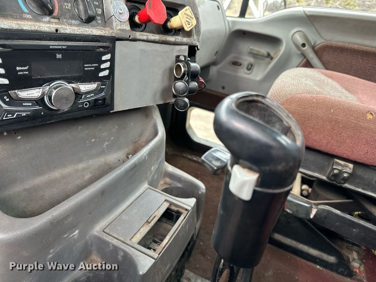 image for item DO3206 1999 Sterling LT9511 semi truck