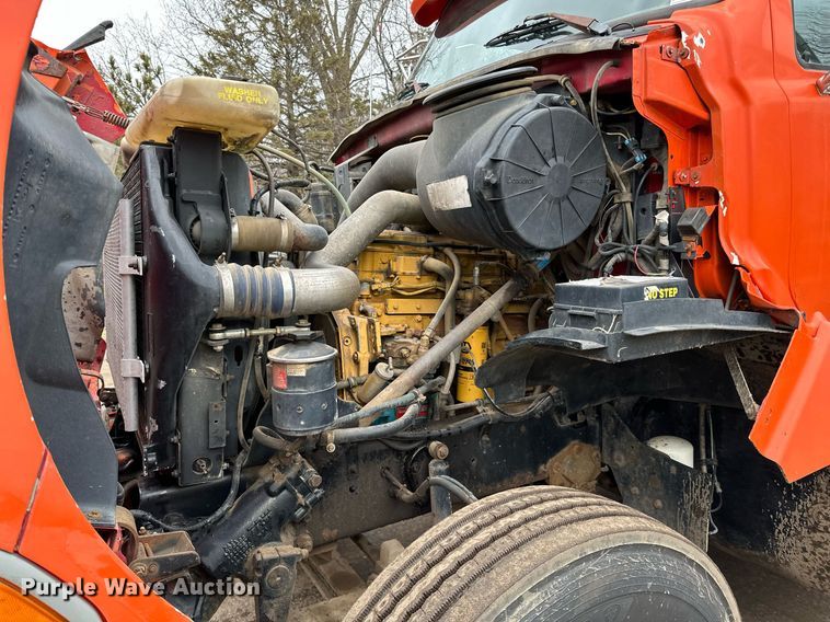 image for item DO3206 1999 Sterling LT9511 semi truck