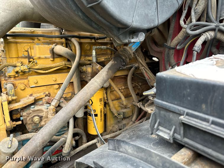 image for item DO3206 1999 Sterling LT9511 semi truck