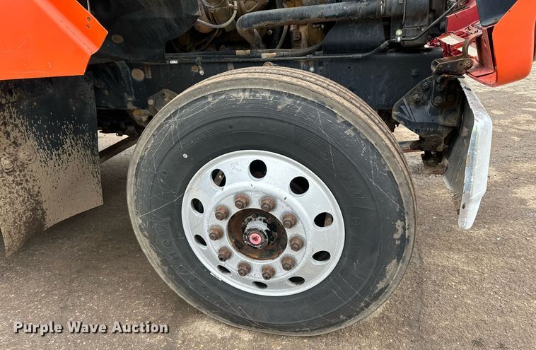 image for item DO3206 1999 Sterling LT9511 semi truck