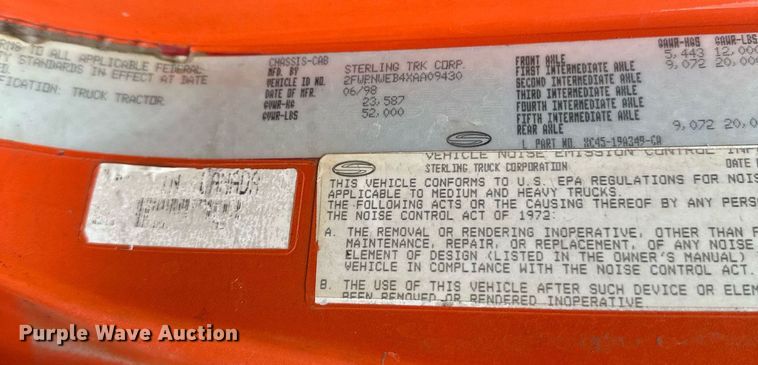 image for item DO3206 1999 Sterling LT9511 semi truck