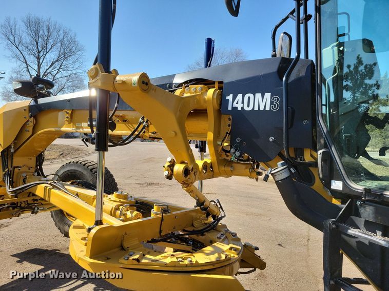 image for item DO3207 2018 Caterpillar  140M3 motor grader