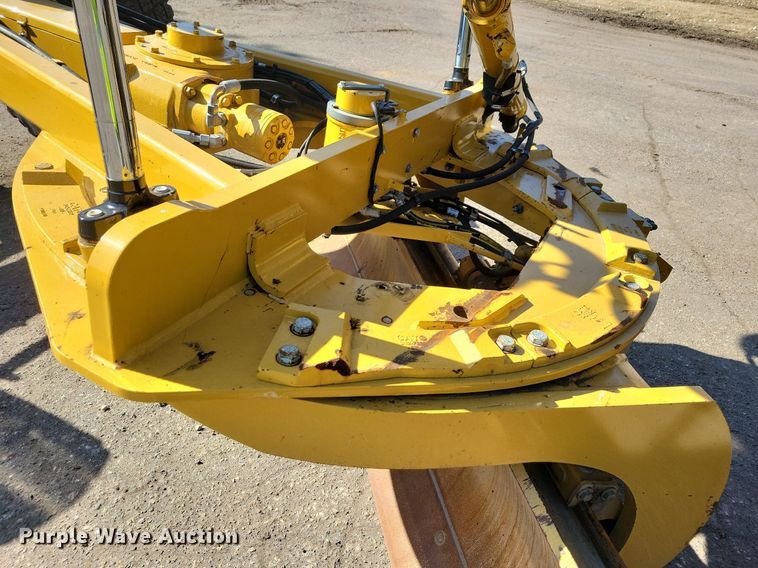image for item DO3207 2018 Caterpillar  140M3 motor grader
